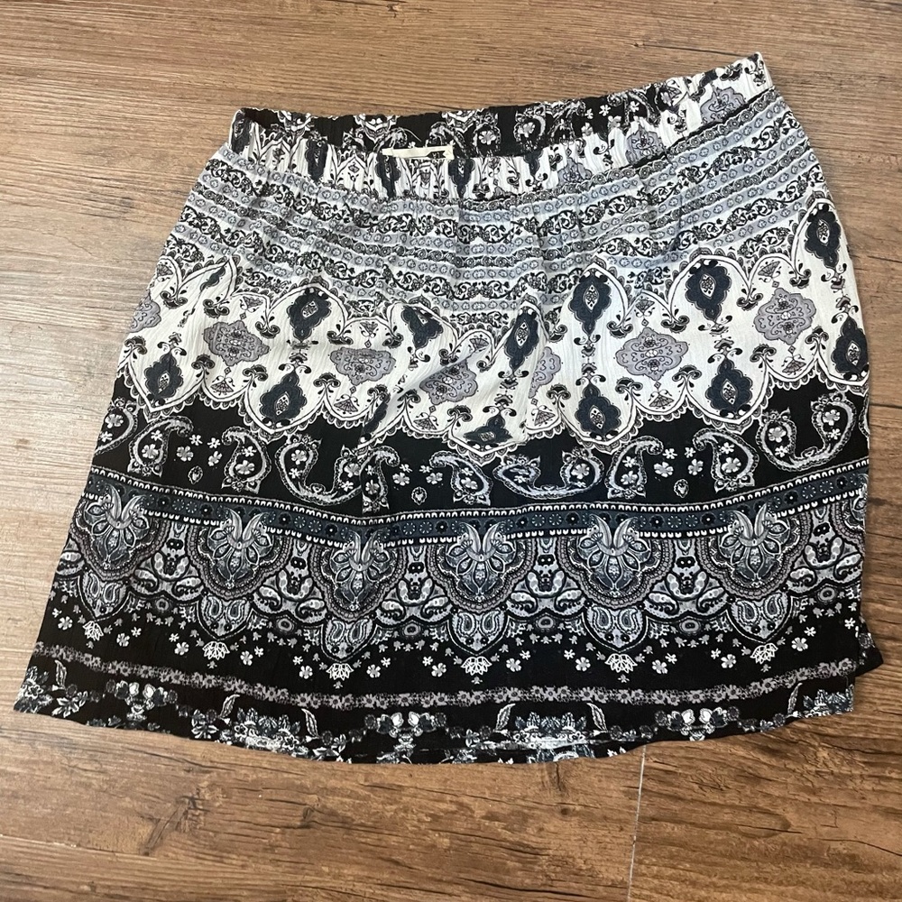 LA hearts patterned skirt